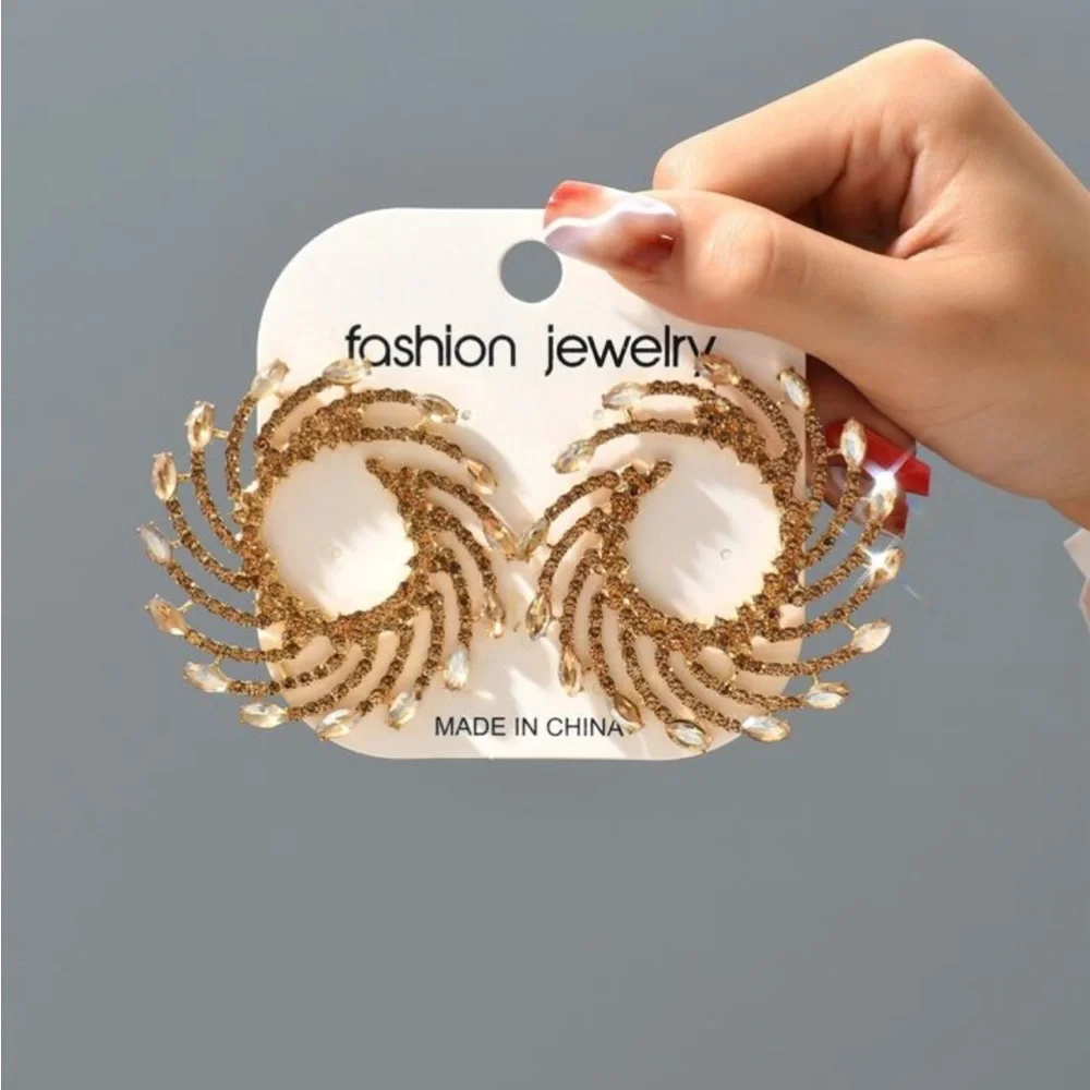 ⭐️ Firm Price ⭐️ Bundle Fashion Earrings - Picture 2 of 12